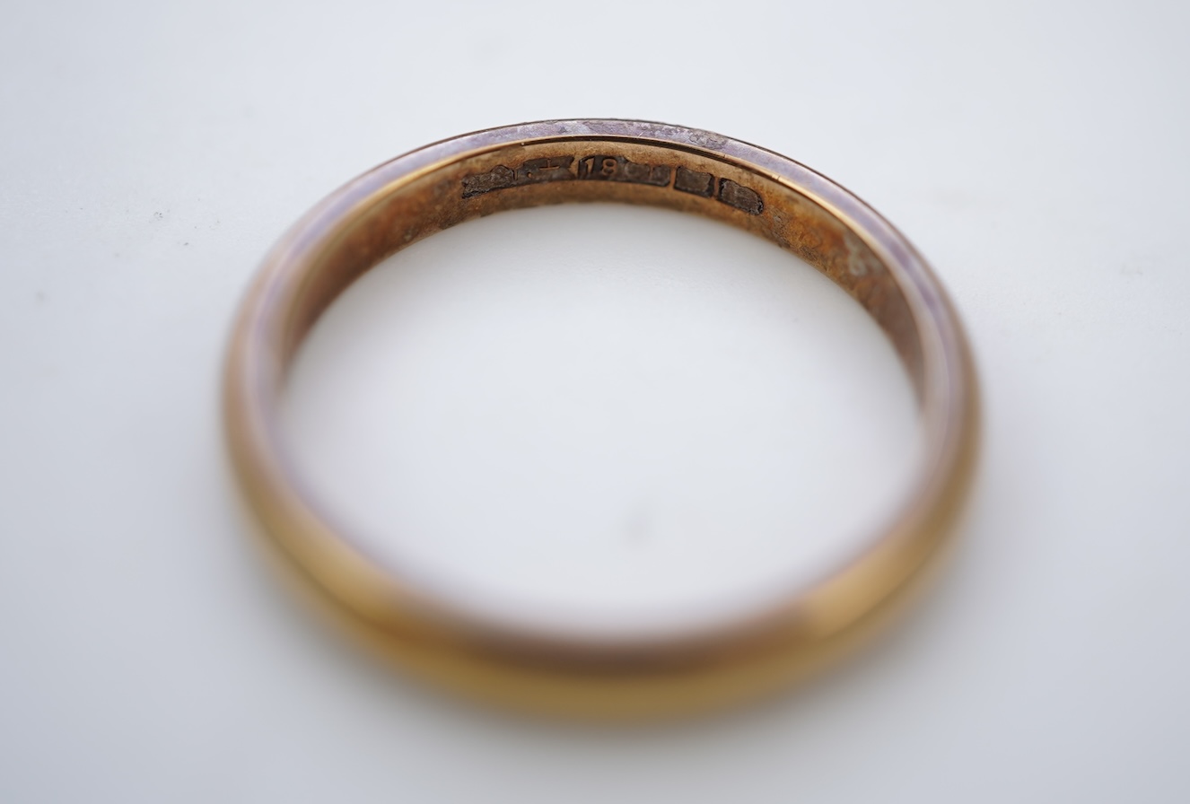 Two gold wedding bands